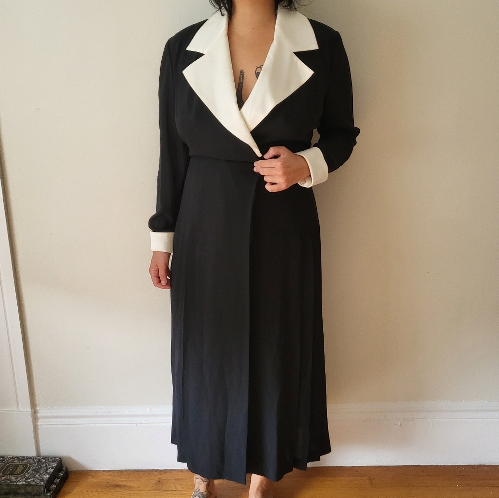 Vintage Liz Claiborne pleated black maxi wrap dress goth white collar
